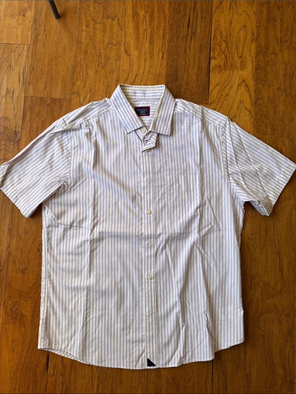 Men’s Untuckit Short Sleeve Button Up